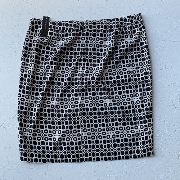 Chaus skirt - Picture 4 of 7